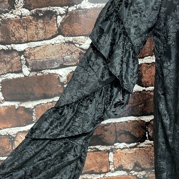 Love Rich Dress Womens Small S Black NWT Velvety & Blushing Ruffles Mini Floral - Picture 10 of 16